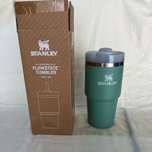 Stanley The Quencher H2.0 Flowstate Tumbler, 20oz/.59L, Eucalyptus